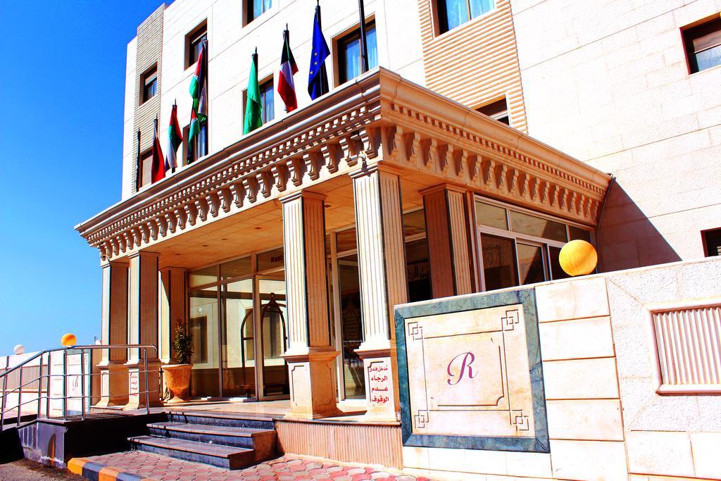 Rest Hills Hotel Аман Екстериор снимка