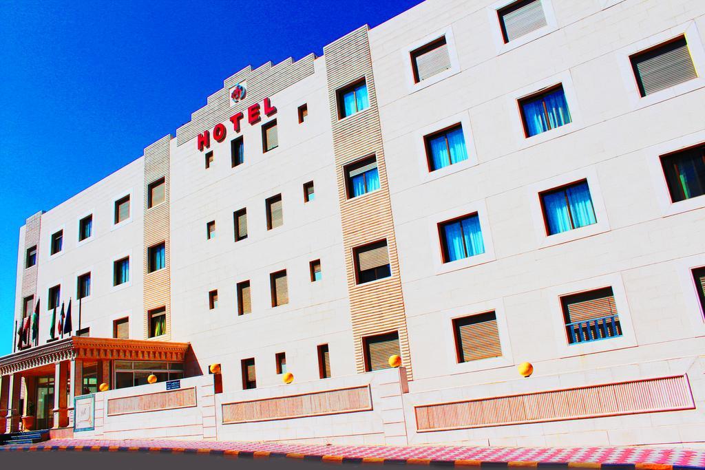 Rest Hills Hotel Аман Екстериор снимка