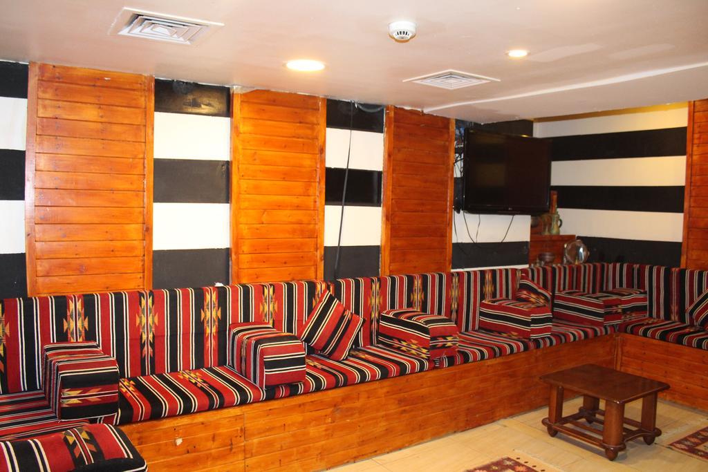 Rest Hills Hotel Аман Екстериор снимка